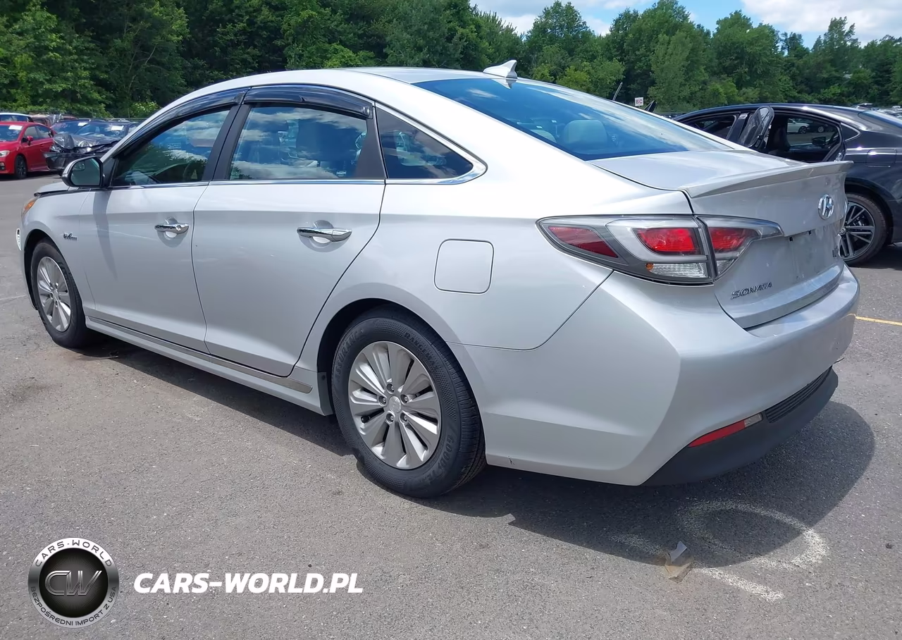 2016 Hyundai Sonata Hybrid Se VIN:KMHE24L1XGA029730 - 3