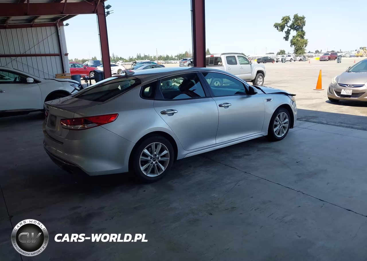 2017 Kia Optima Lx VIN:5XXGT4L30HG170940 - 4