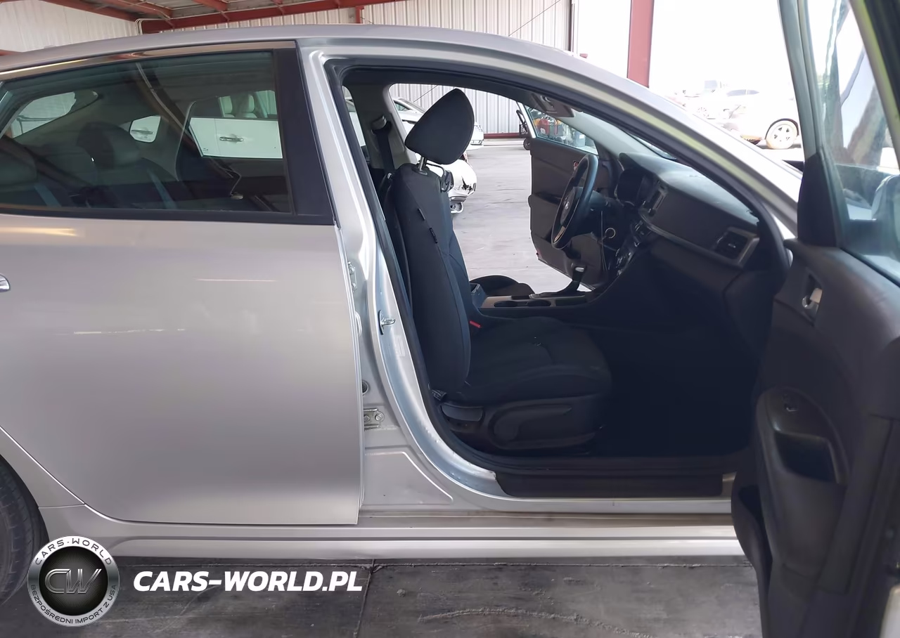 2017 Kia Optima Lx VIN:5XXGT4L30HG170940 - 5