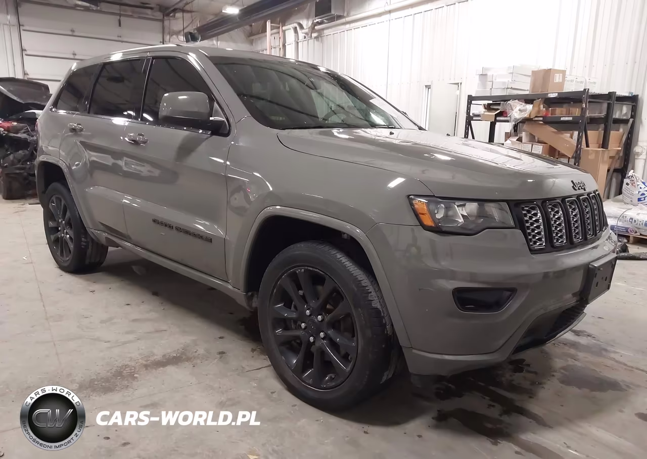 2021 Jeep Grand Cherokee Laredo X 4X4 – zdjęcie 1 z 17
