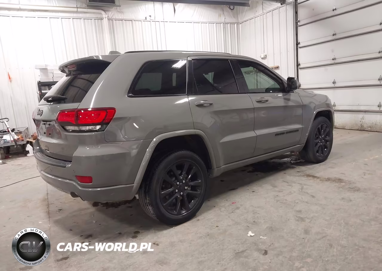 2021 Jeep Grand Cherokee Laredo X 4X4 VIN:1C4RJFAG0MC790830 - 4