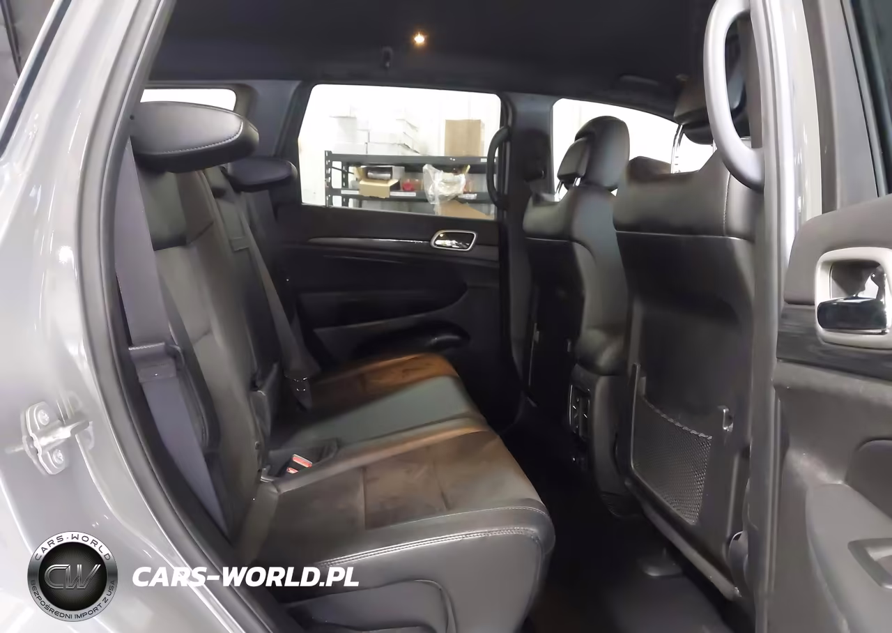 2021 Jeep Grand Cherokee Laredo X 4X4 VIN:1C4RJFAG0MC790830 - 8
