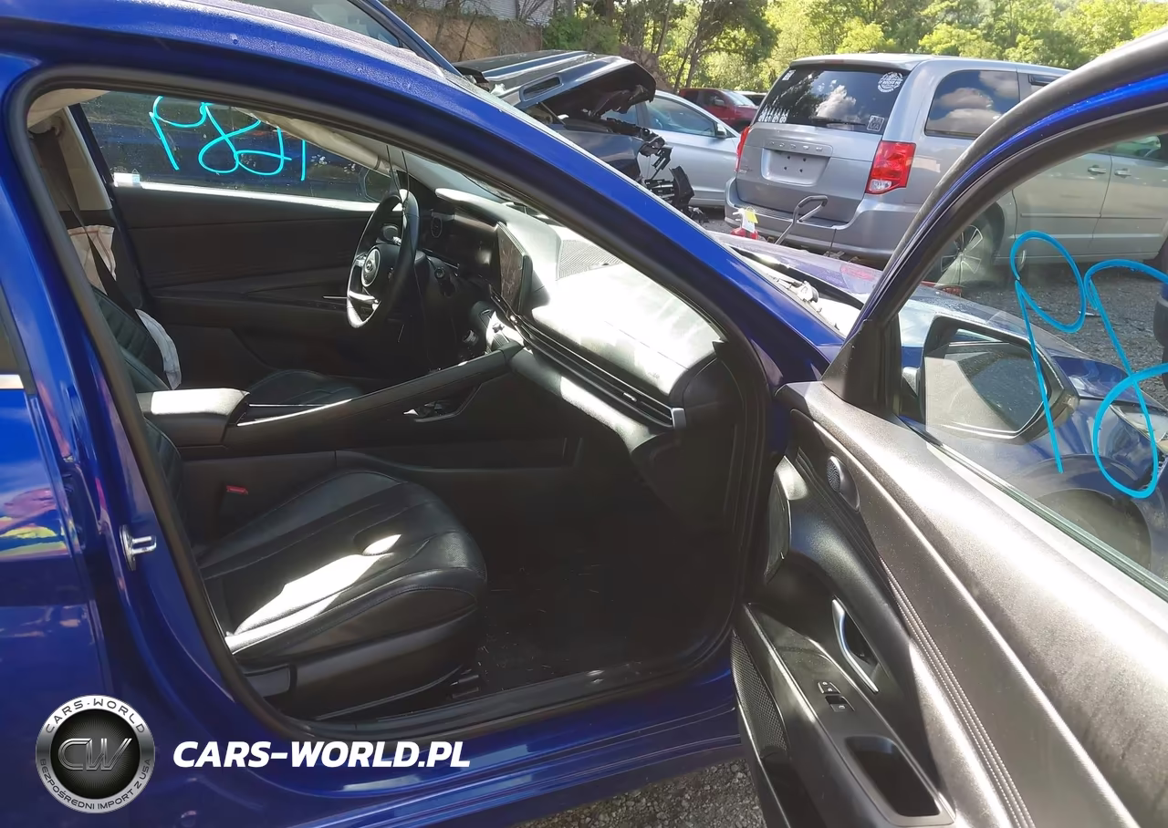 2022 Hyundai Elantra Limited VIN:KMHLP4AG2NU229061 - 5
