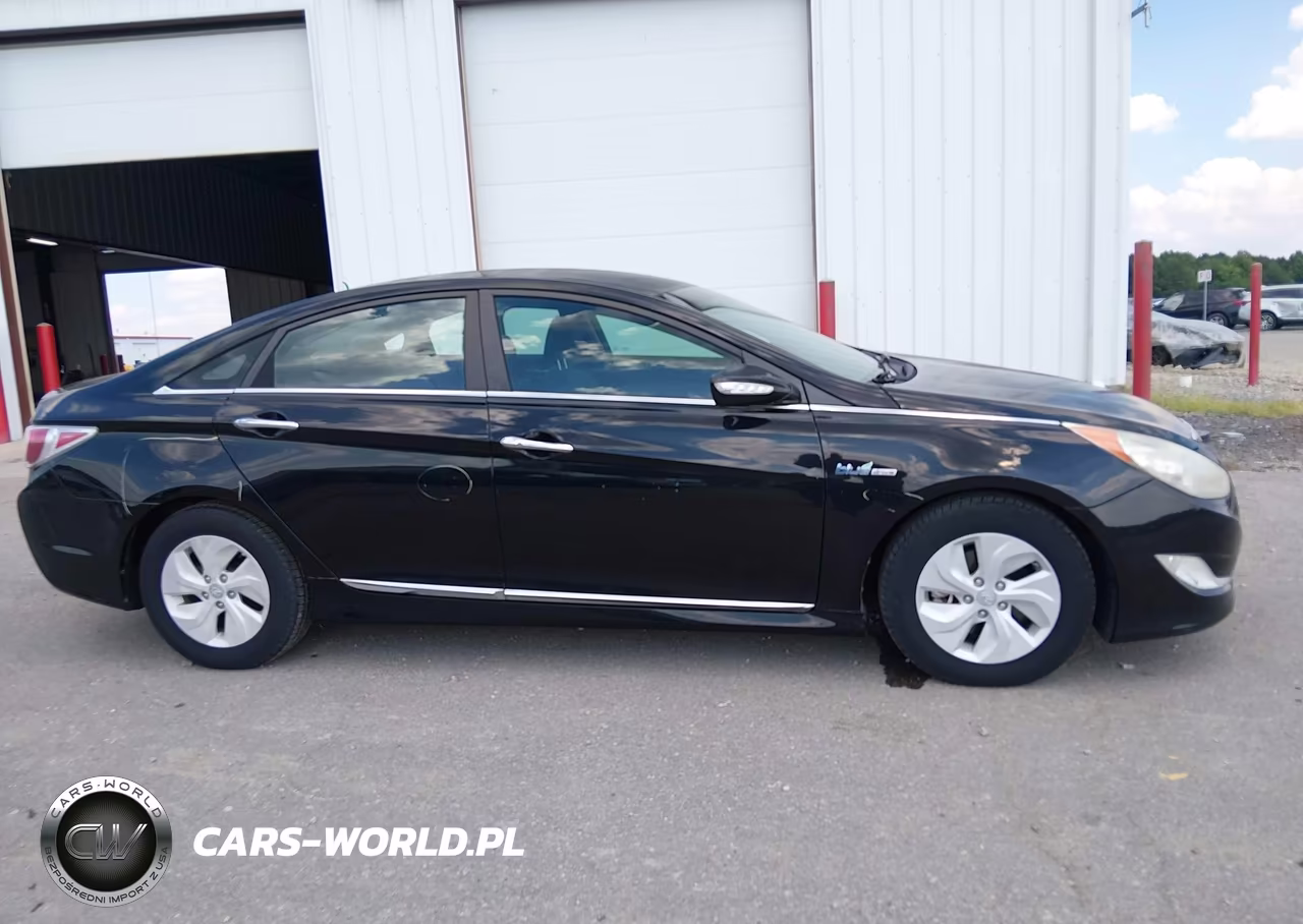 2015 Hyundai Sonata Hybrid VIN:KMHEC4A41FA134200 - 17