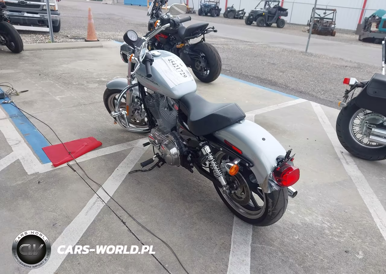 2014 Harley-Davidson Xl883 Superlow VIN:1HD4CR214EC411831 - 3