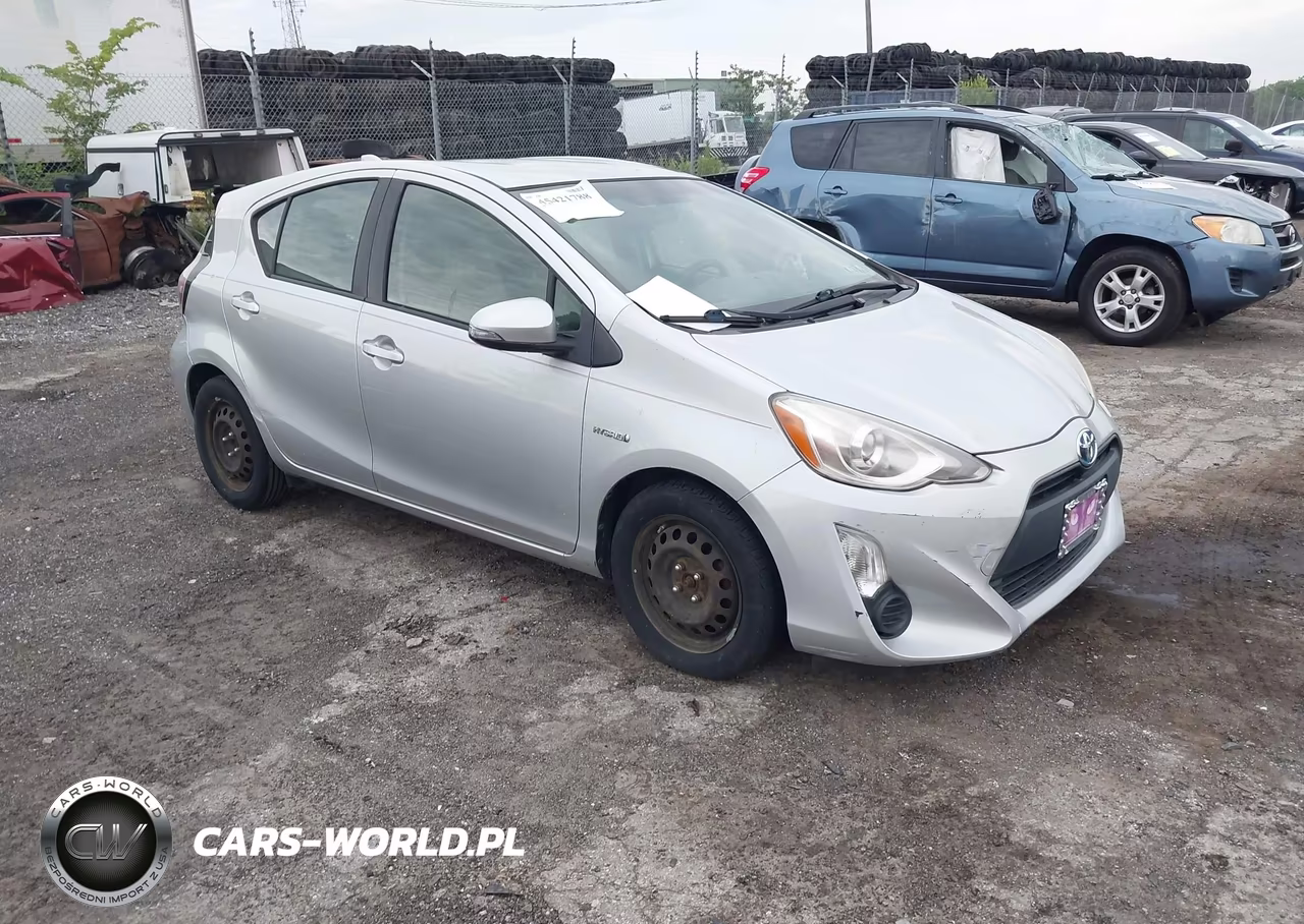 2015 Toyota Prius C One