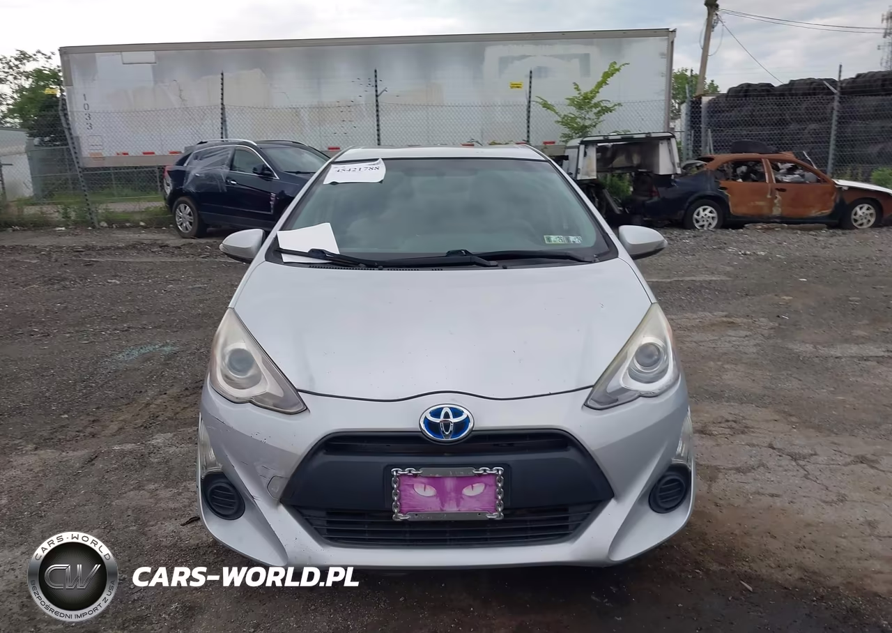 2015 Toyota Prius C One VIN:JTDKDTB33F1581471 - 12