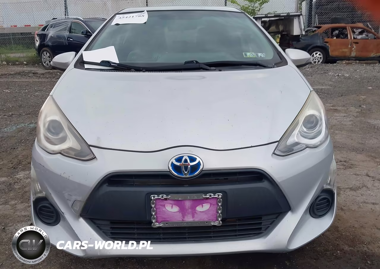 2015 Toyota Prius C One VIN:JTDKDTB33F1581471 - 6