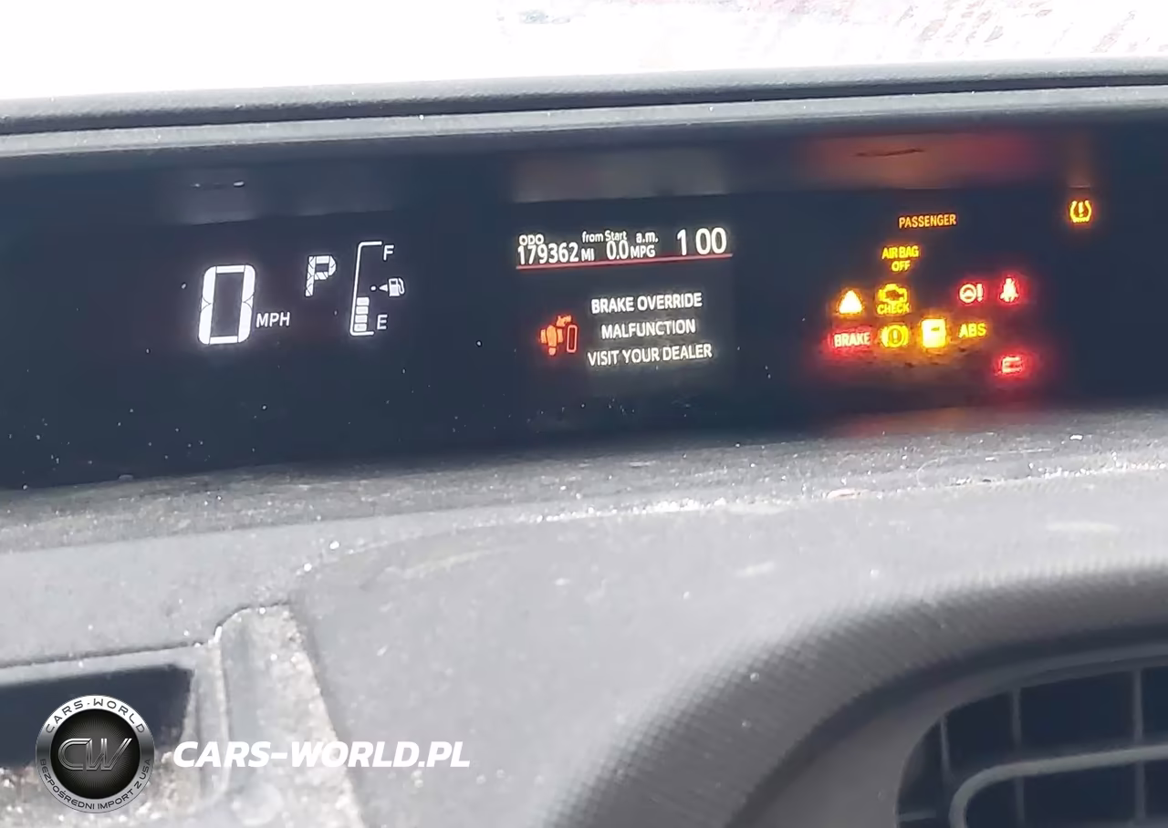 2015 Toyota Prius C One VIN:JTDKDTB33F1581471 - 7