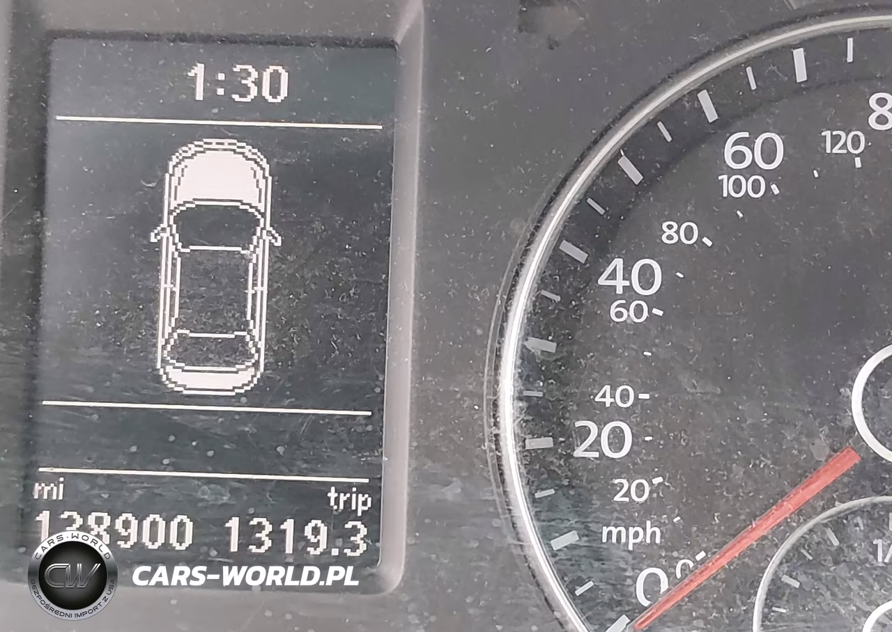 2014 Volkswagen Passat 1.8T Sport VIN:1VWBT7A39EC087935 - 16