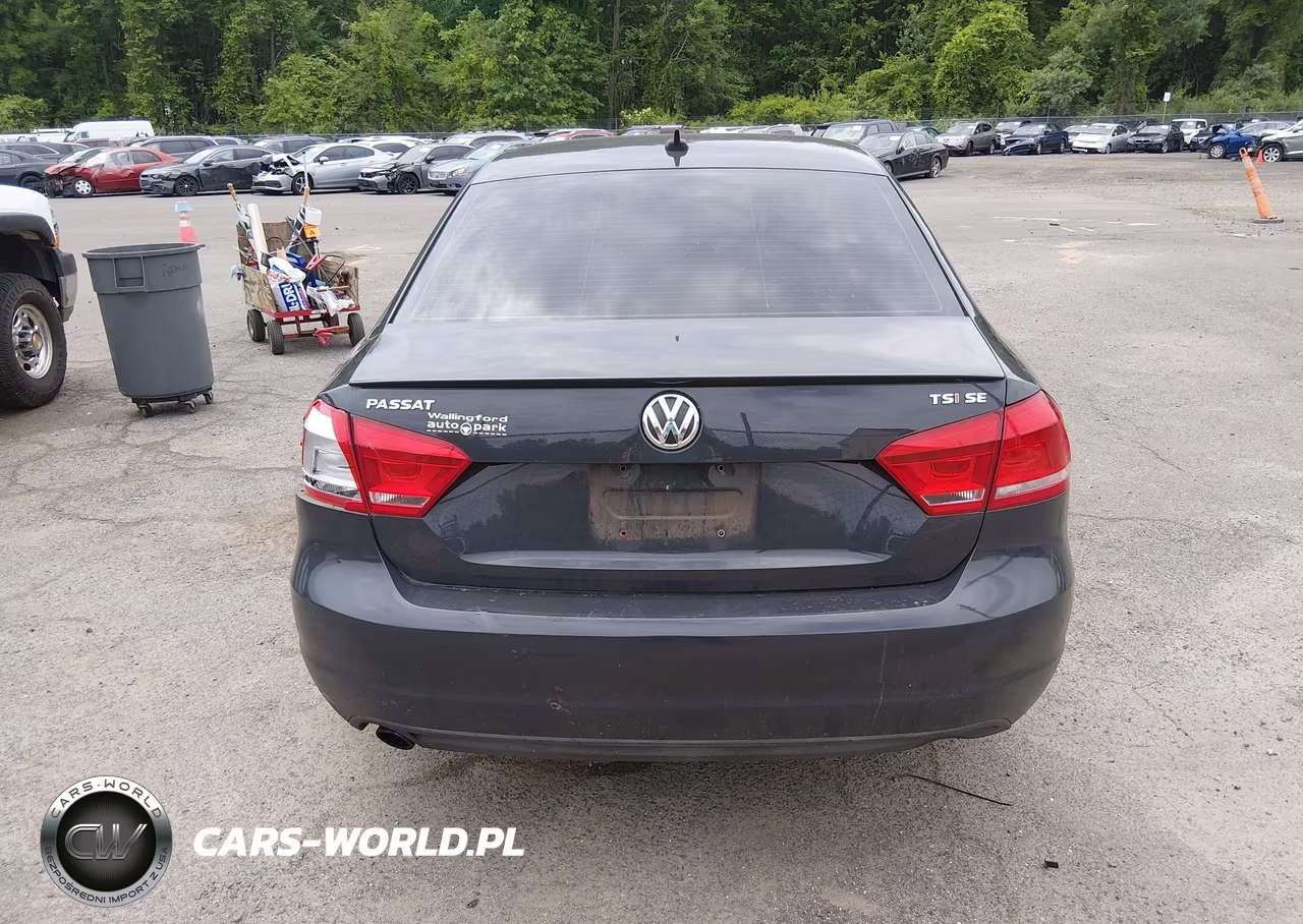 2014 Volkswagen Passat 1.8T Sport VIN:1VWBT7A39EC087935 - 17