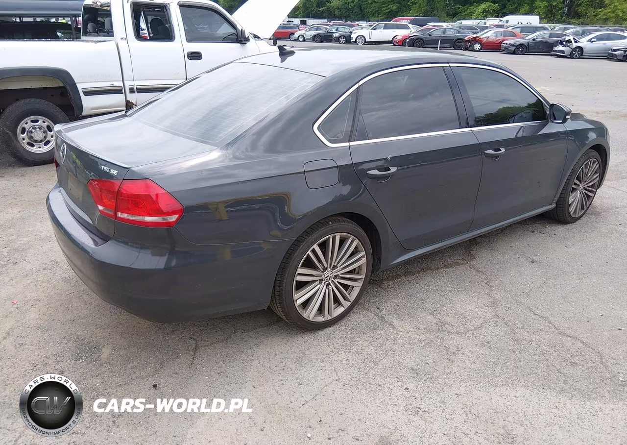 2014 Volkswagen Passat 1.8T Sport VIN:1VWBT7A39EC087935 - 4