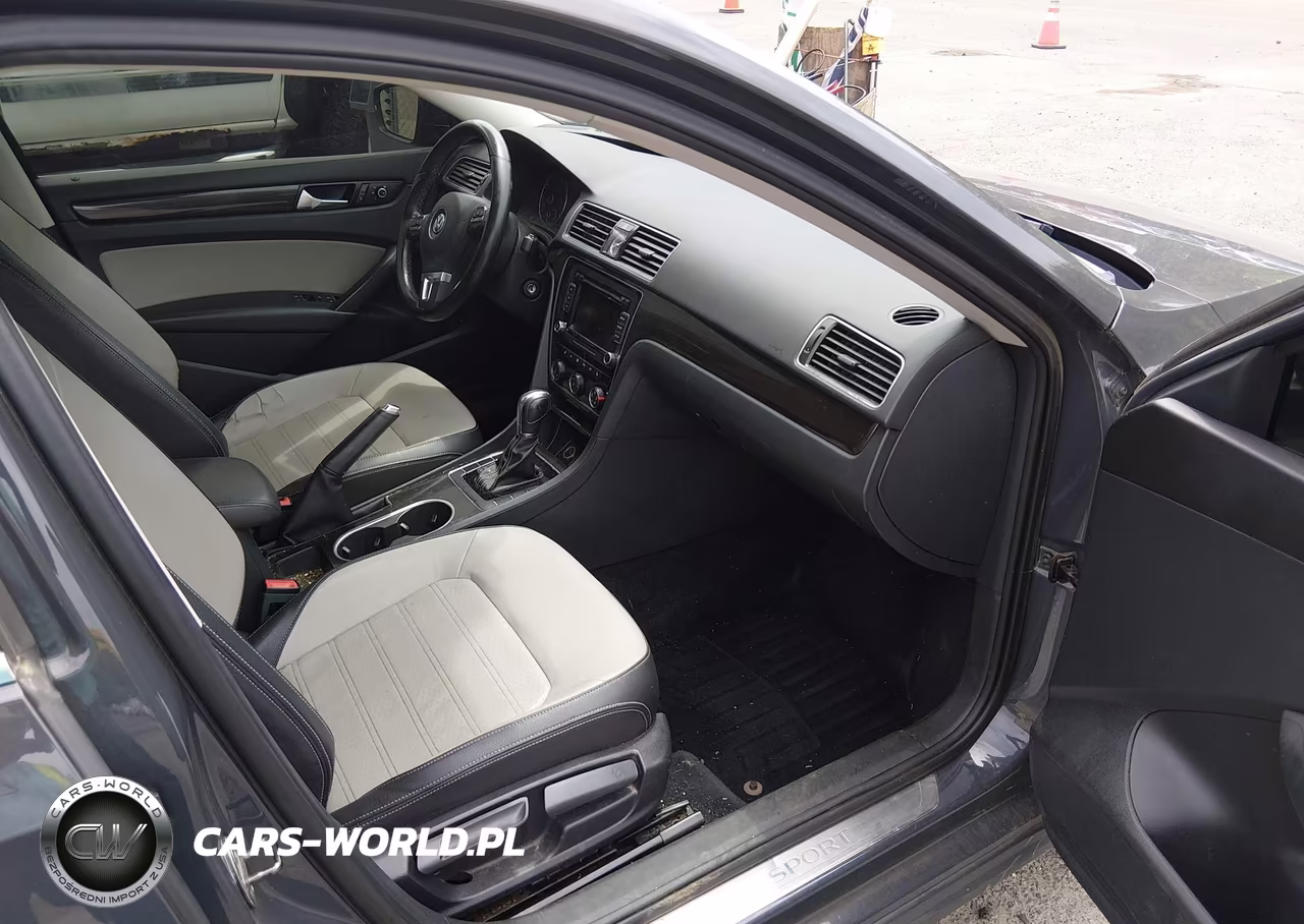 2014 Volkswagen Passat 1.8T Sport VIN:1VWBT7A39EC087935 - 5