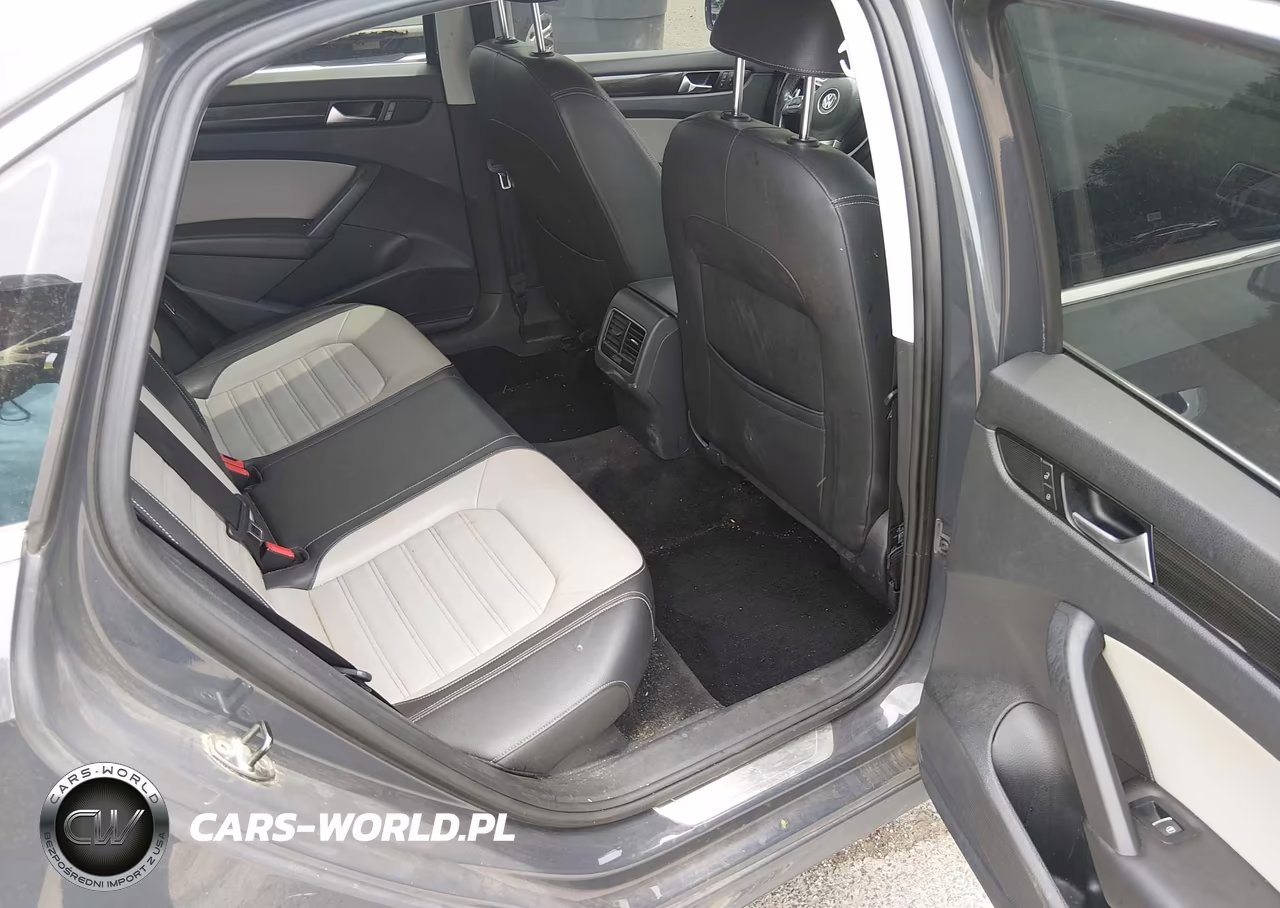 2014 Volkswagen Passat 1.8T Sport VIN:1VWBT7A39EC087935 - 8