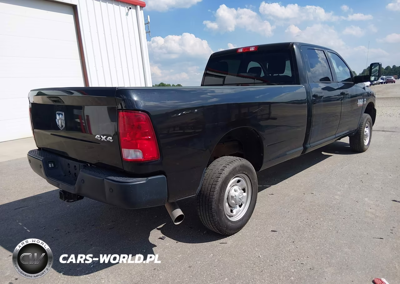 2017 Ram 2500 Tradesman 4X4 8' Box VIN:3C6UR5HL6HG678415 - 4