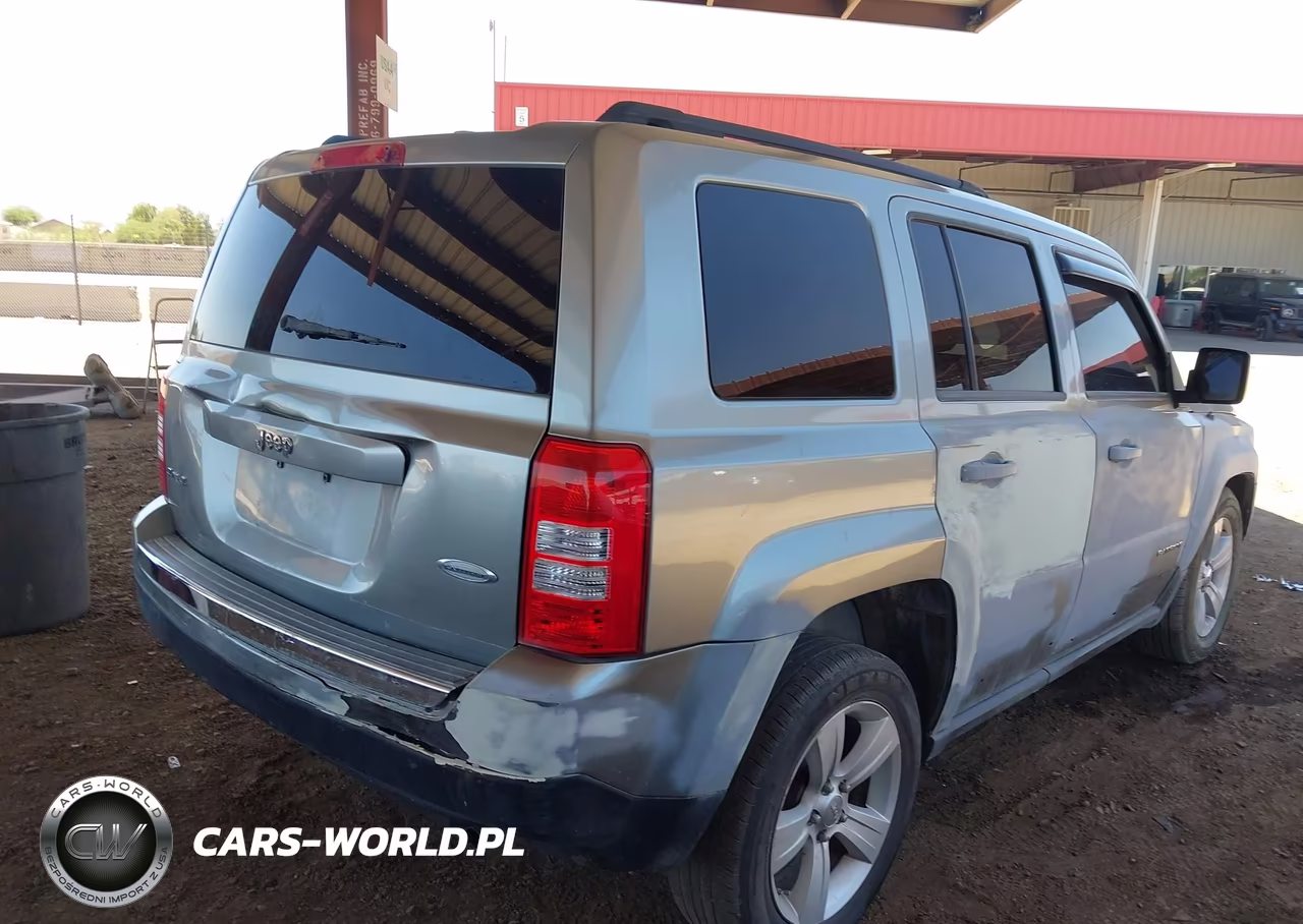 2012 Jeep Patriot Latitude VIN:1C4NJRFB9CD523692 - 6