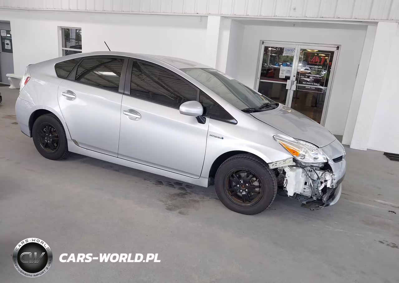 2014 Toyota Prius Four – zdjęcie 1 z 16