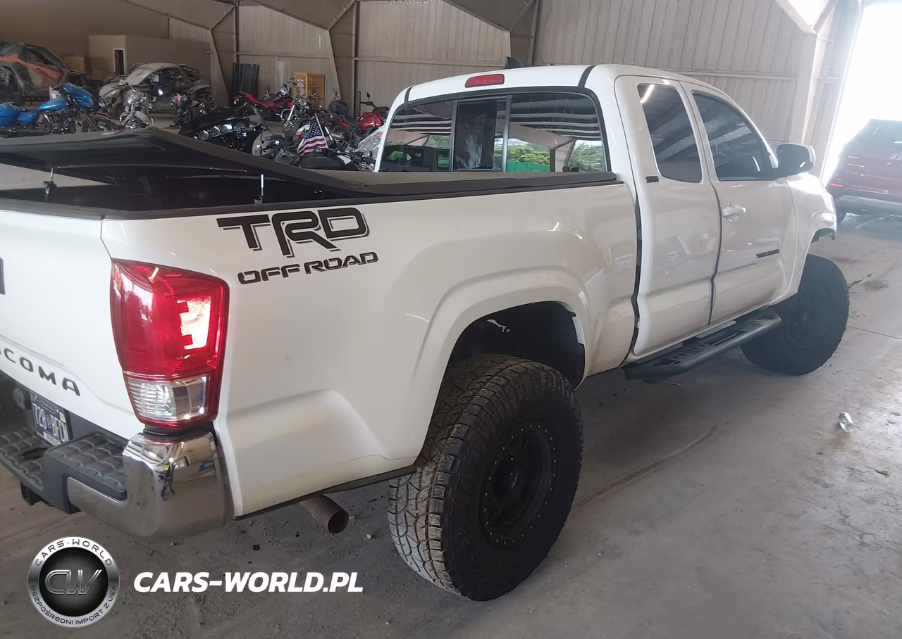 2016 Toyota Tacoma Sr5 VIN:5TFSX5EN8GX045579 - 4