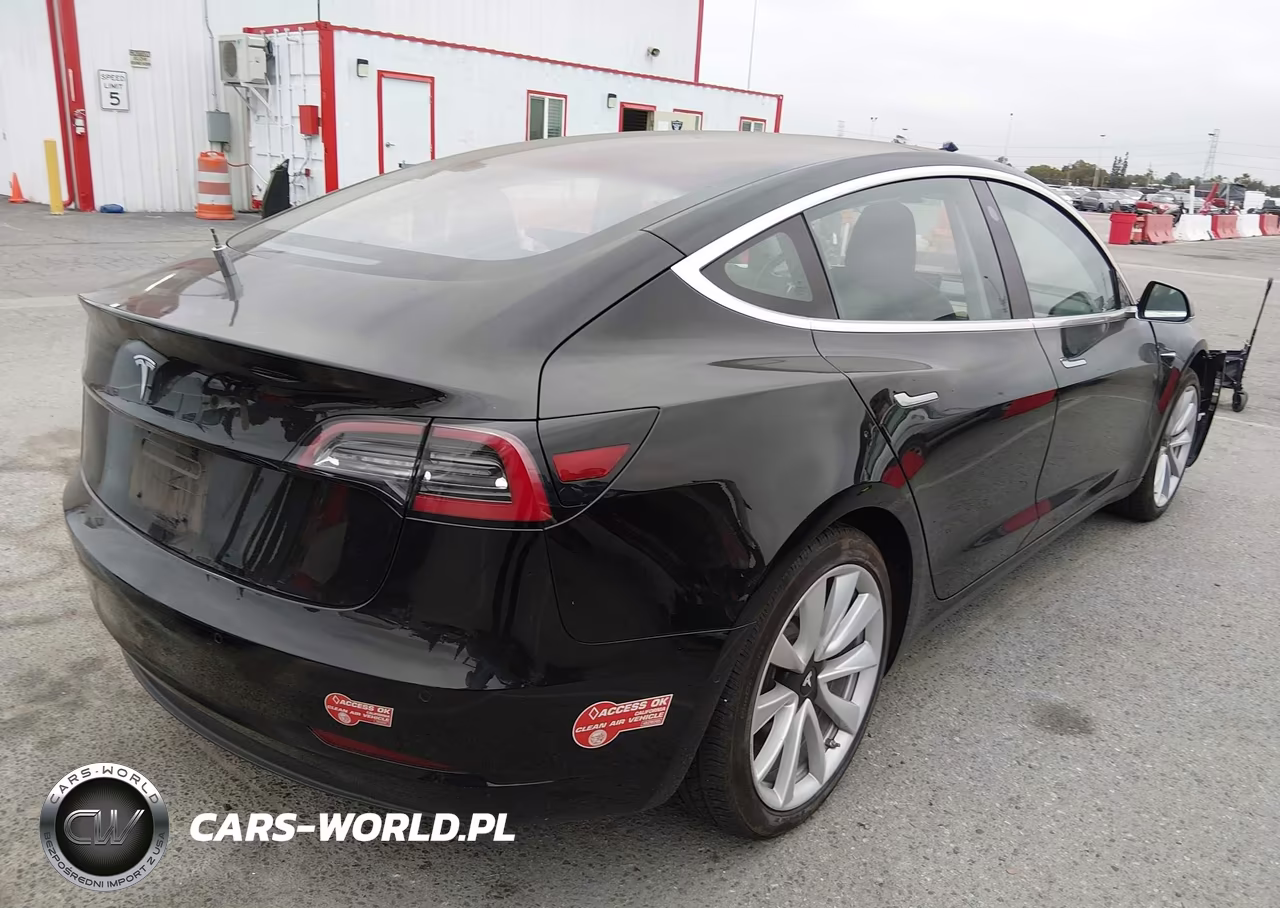 2018 Tesla Model 3 Long Range-Mid Range VIN:5YJ3E1EA9JF010728 - 4