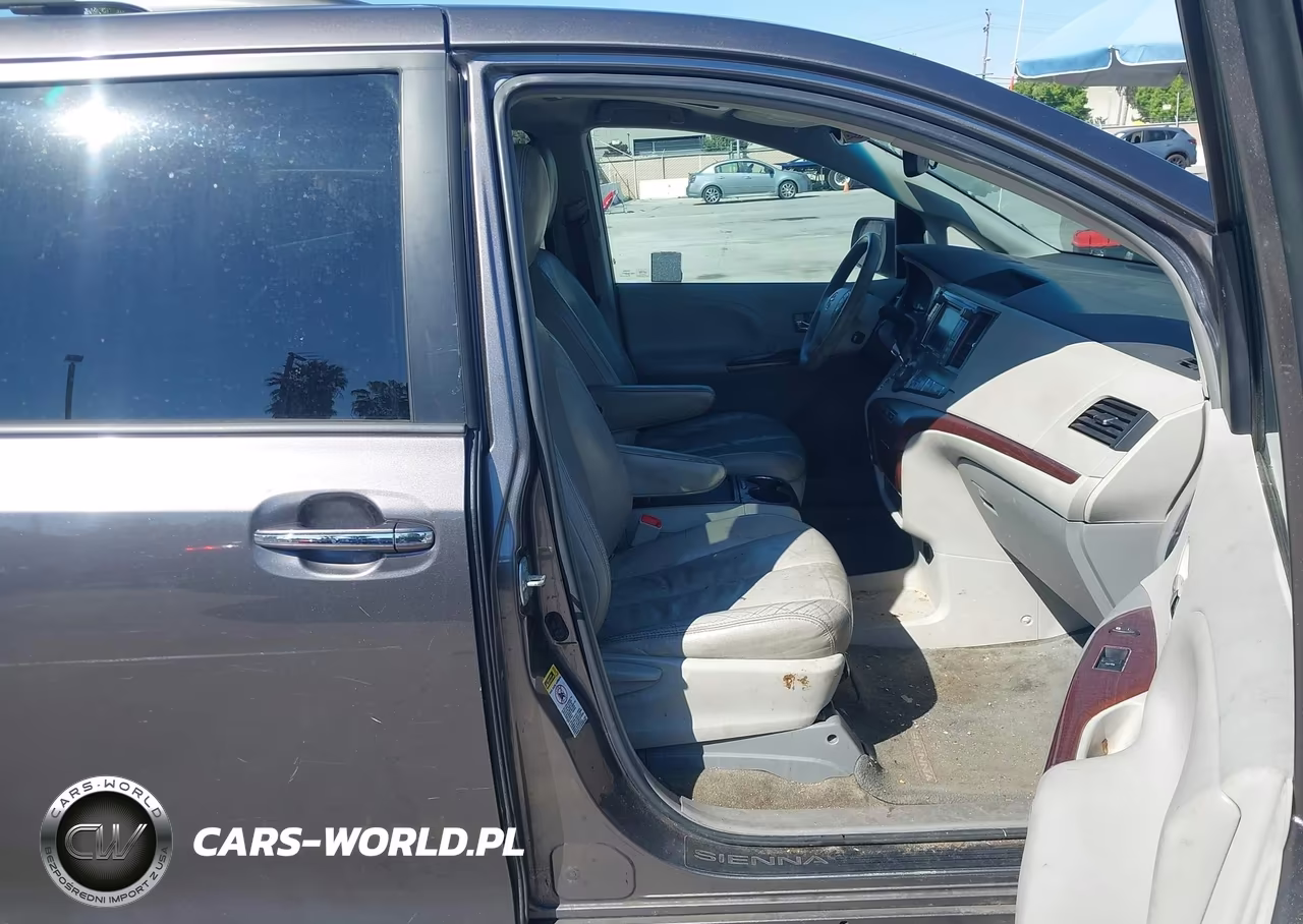 2011 Toyota Sienna Xle V6 VIN:5TDYK3DC8BS162266 - 5