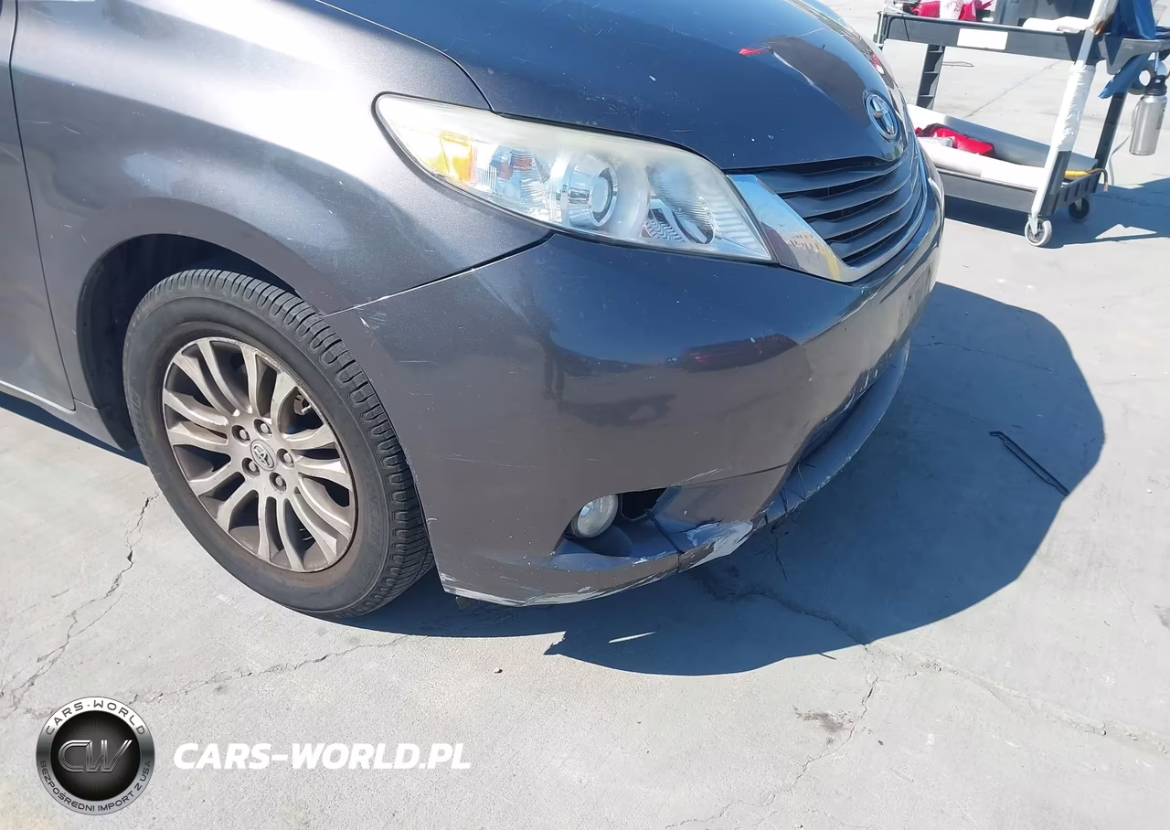 2011 Toyota Sienna Xle V6 VIN:5TDYK3DC8BS162266 - 6