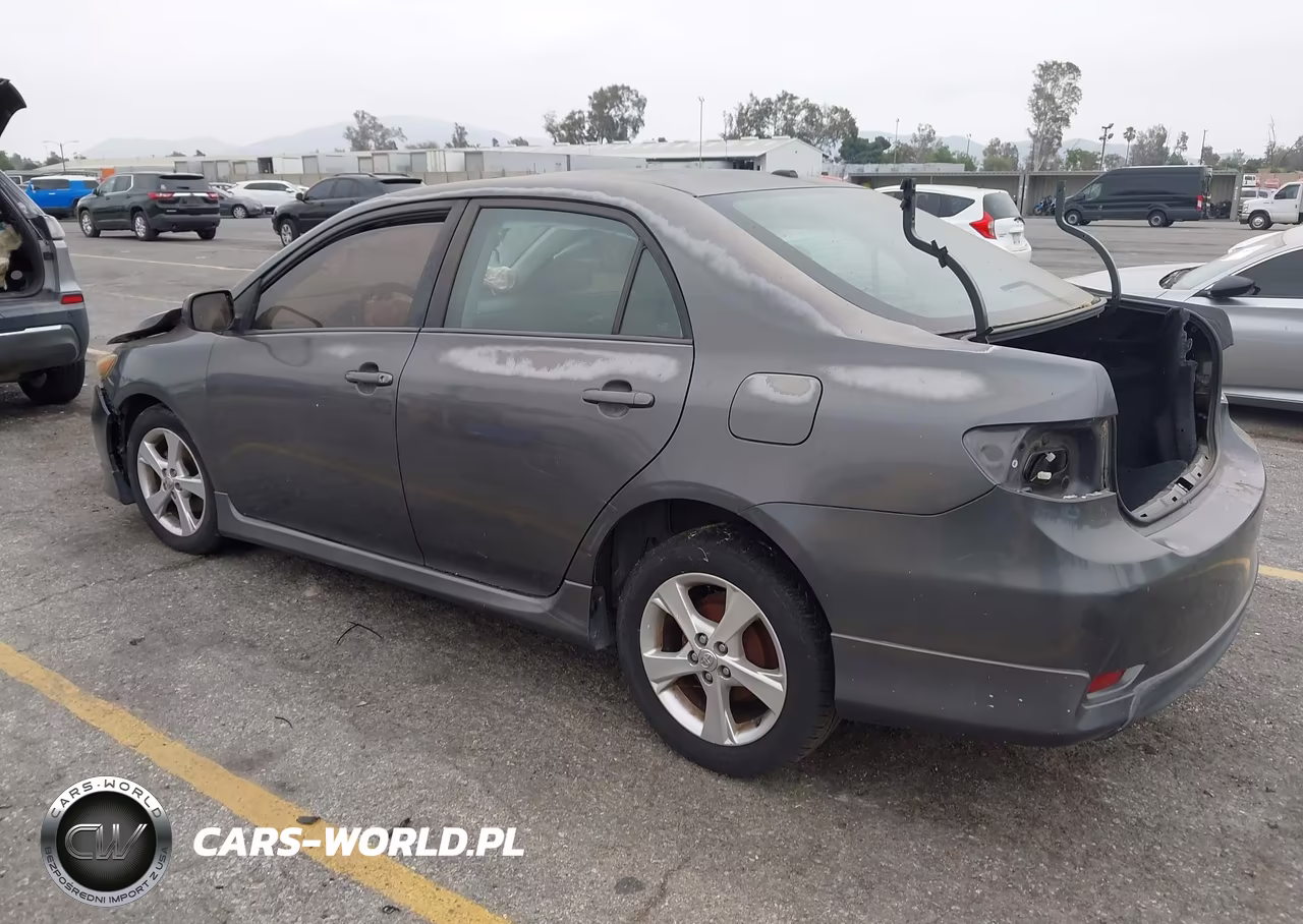 2011 Toyota Corolla S VIN:2T1BU4EE5BC573803 - 3