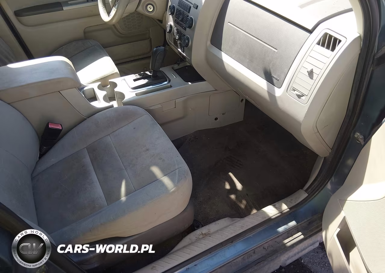 2011 Ford Escape Xlt VIN:1FMCU0D78BKB24755 - 5