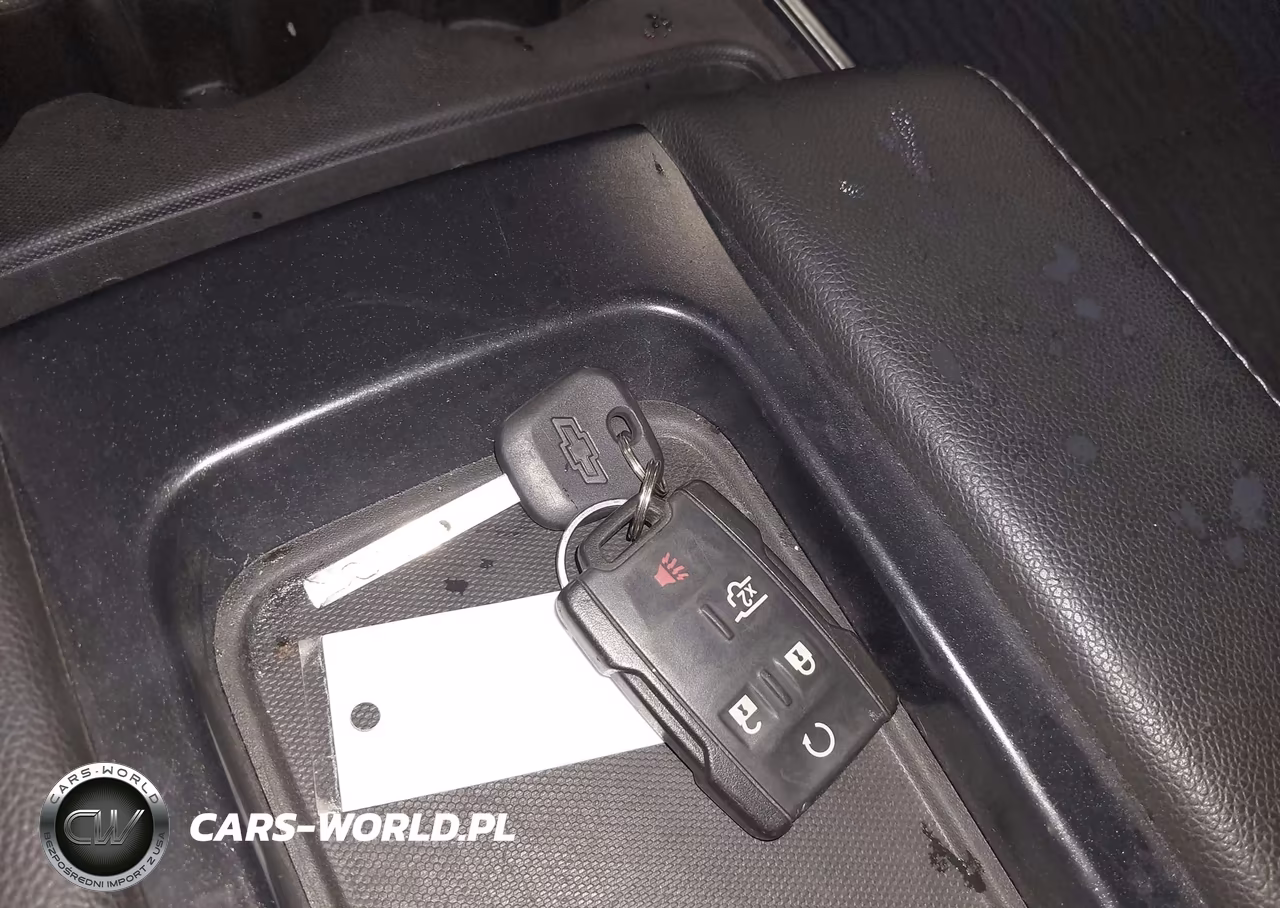 2018 Chevrolet Tahoe Ls VIN:1GNSKAEC9JR316254 - 11