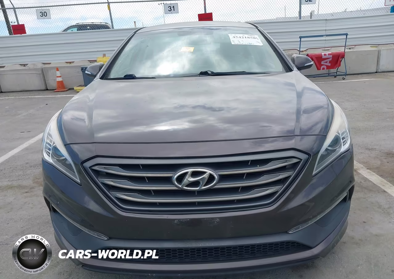 2015 Hyundai Sonata Sport VIN:5NPE34AF7FH106870 - 12