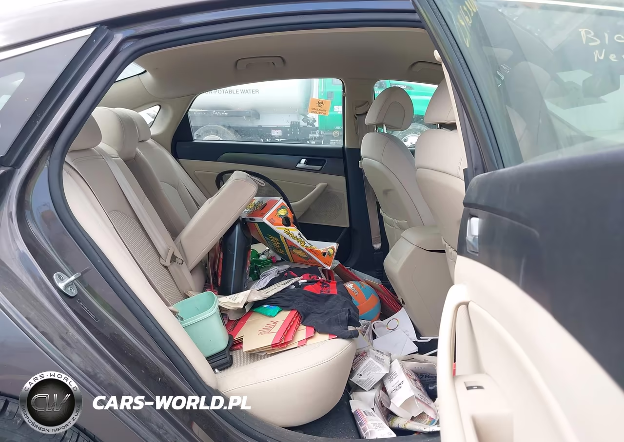 2015 Hyundai Sonata Sport VIN:5NPE34AF7FH106870 - 8