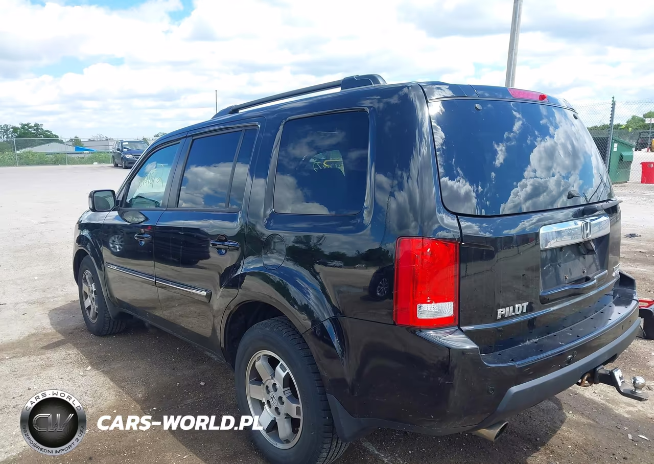 2011 Honda Pilot Touring VIN:5FNYF4H91BB056965 - 3