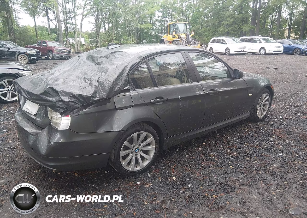 2009 BMW 328I VIN:WBAPH735X9E127715 - 4