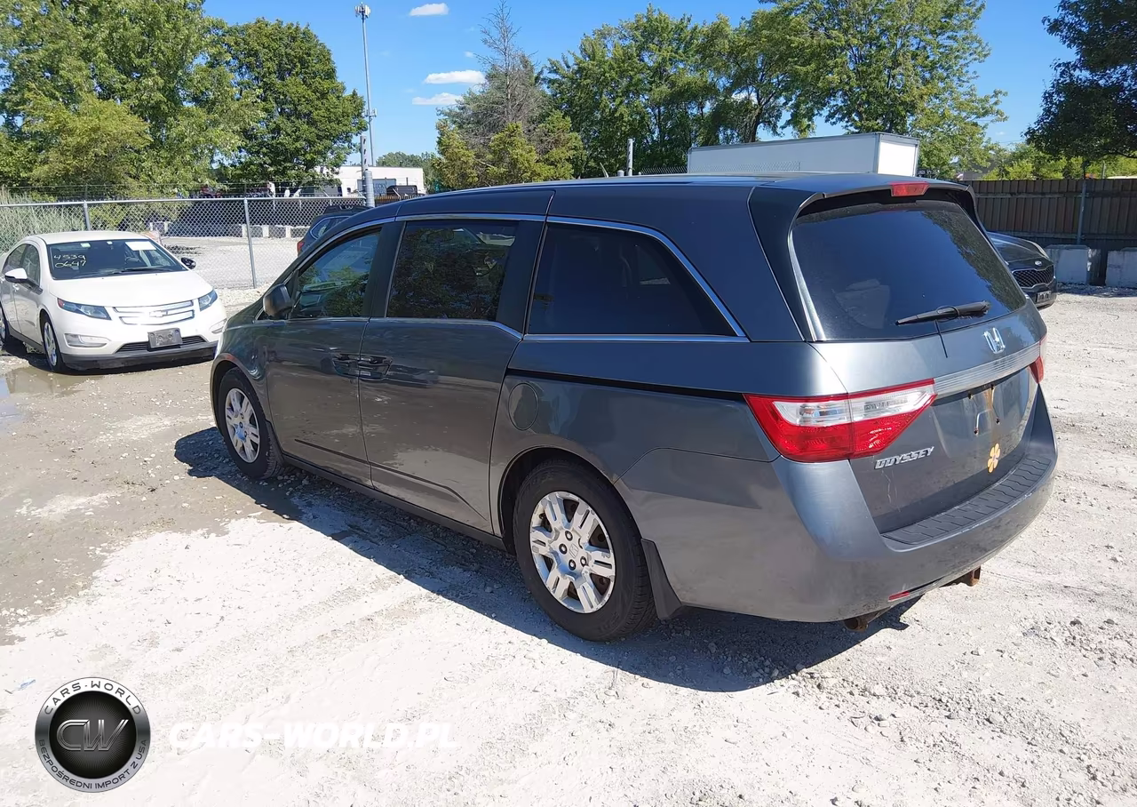 2011 Honda Odyssey Lx VIN:5FNRL5H24BB065178 - 3