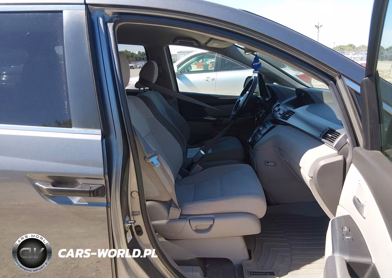 2011 Honda Odyssey Lx VIN:5FNRL5H24BB065178 - 5