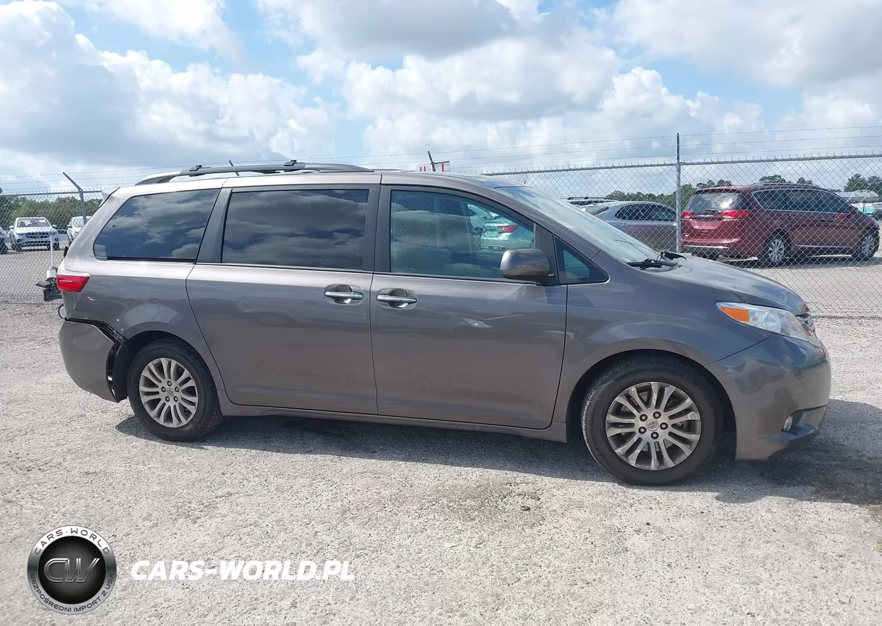 2016 Toyota Sienna Xle 8 Passenger VIN:5TDYK3DC6GS718775 - 13