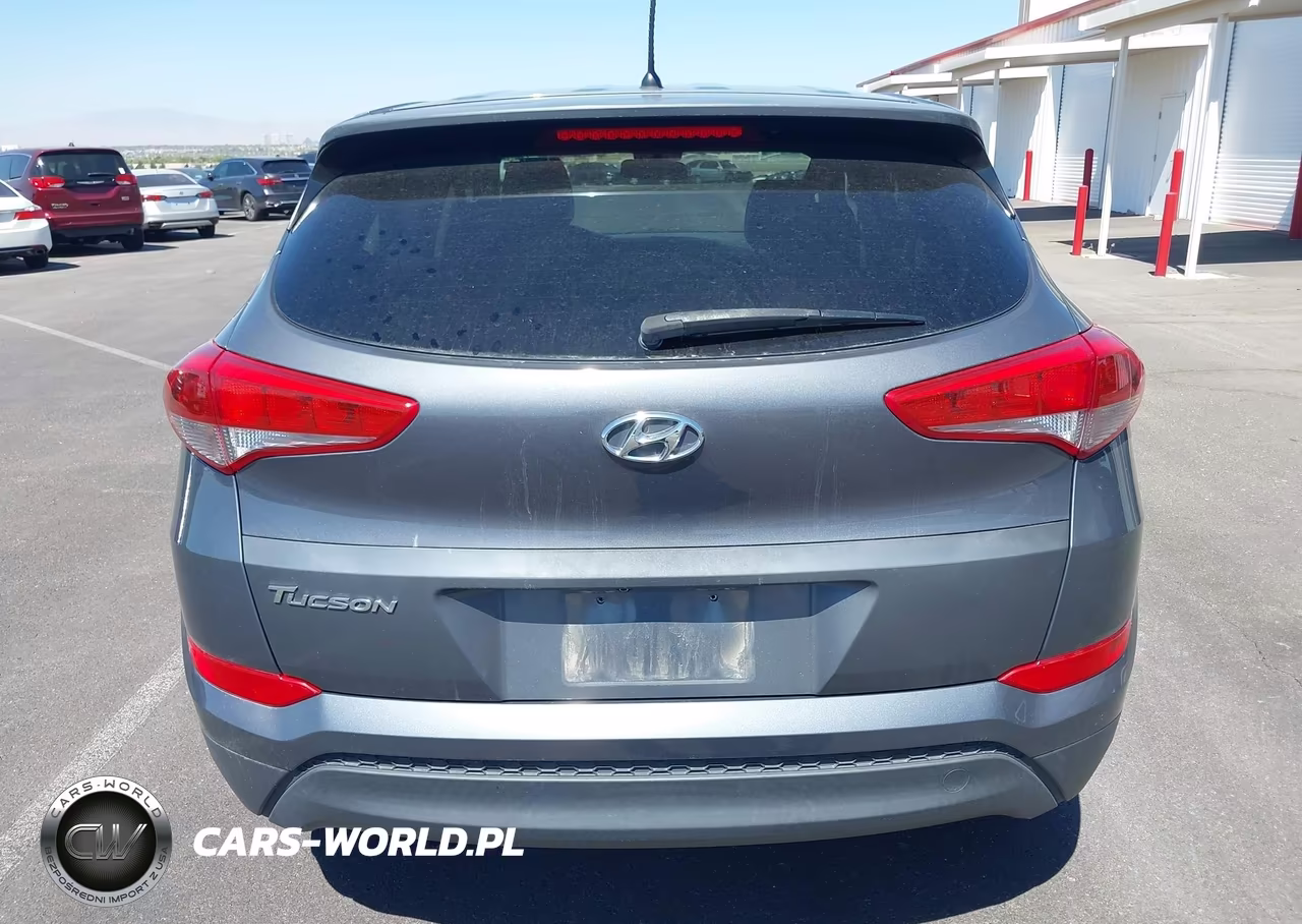 2018 Hyundai Tucson Se VIN:KM8J23A42JU681673 - 19