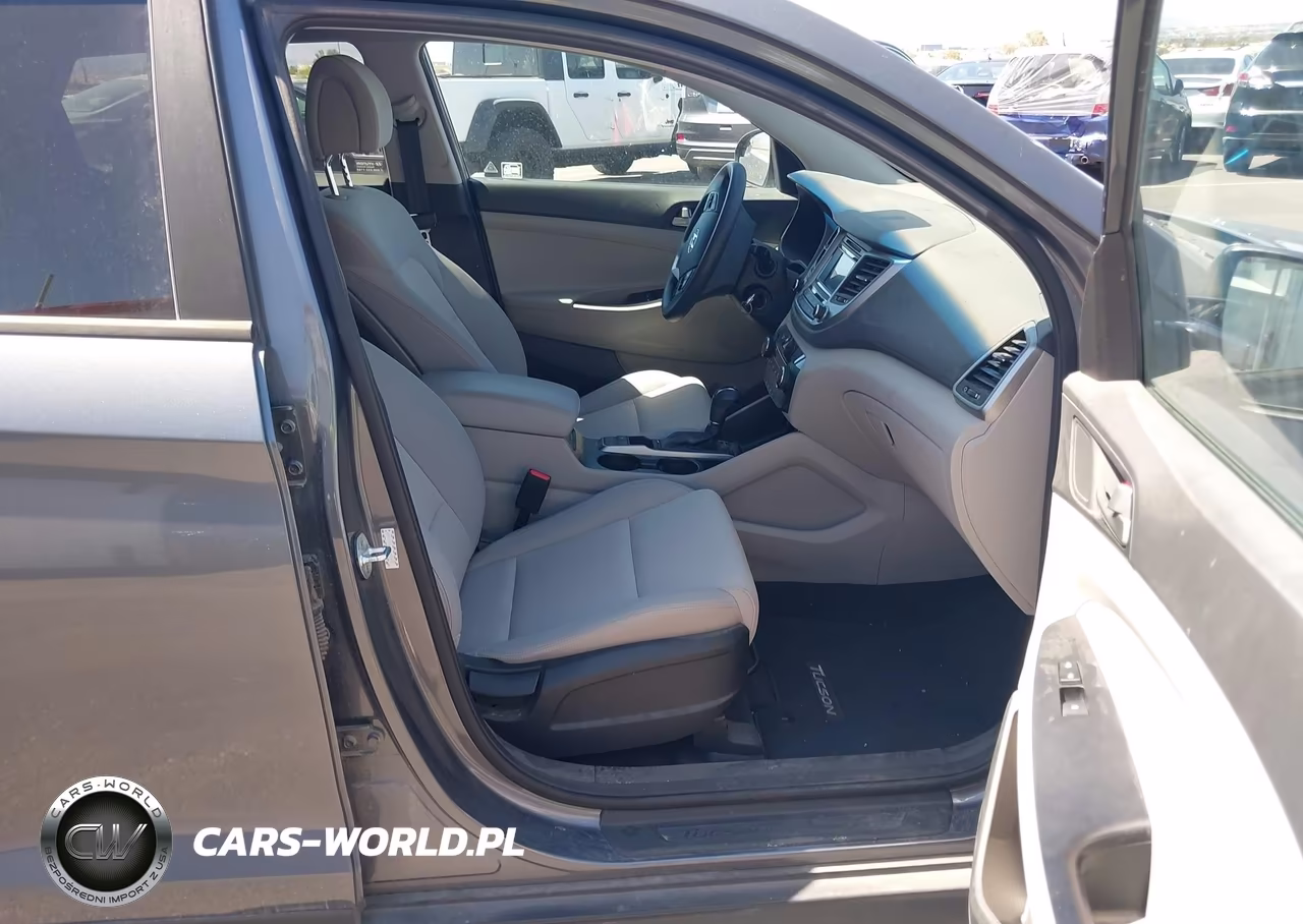 2018 Hyundai Tucson Se VIN:KM8J23A42JU681673 - 5