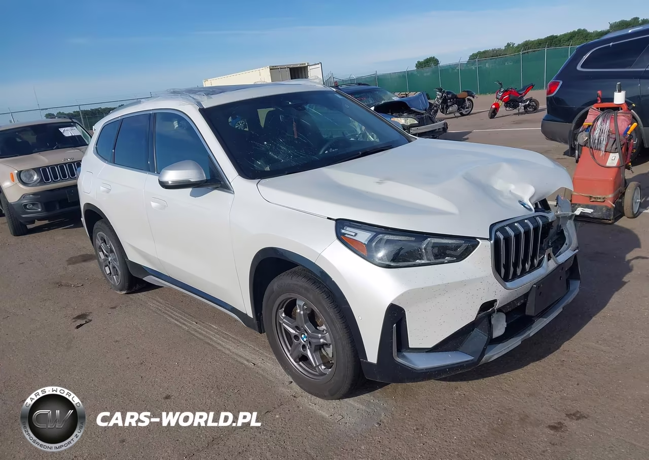 2023 BMW X1 xDrive28I – zdjęcie 1 z 16