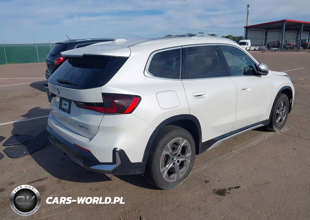 2023 BMW X1 xDrive28I VIN:WBX73EF09P5X67226 - 4