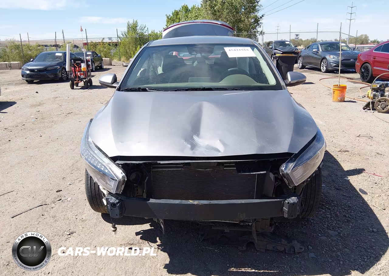 2024 Kia Forte Lxs VIN:3KPF24AD8RE764650 - 11