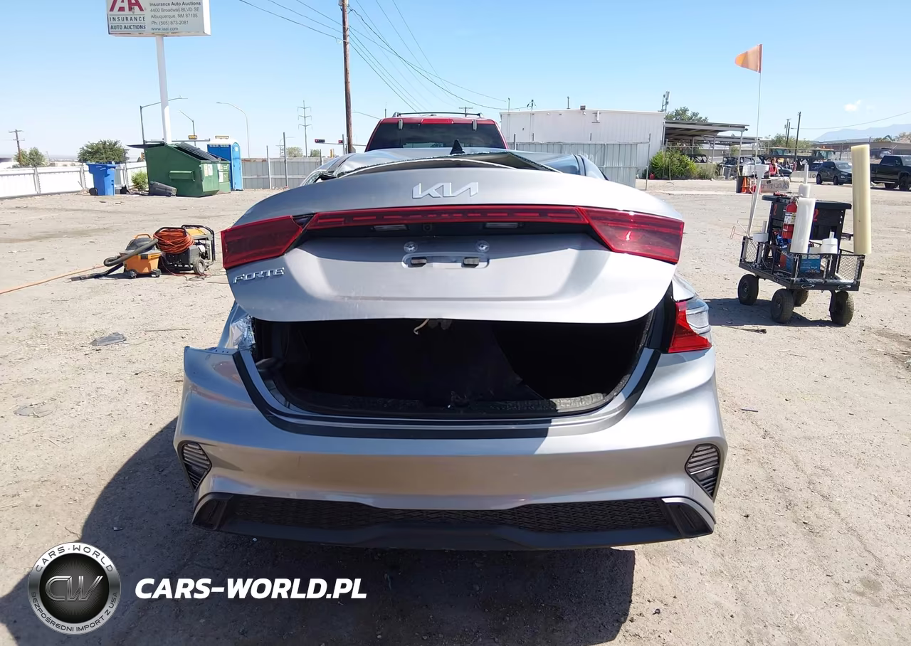 2024 Kia Forte Lxs VIN:3KPF24AD8RE764650 - 15