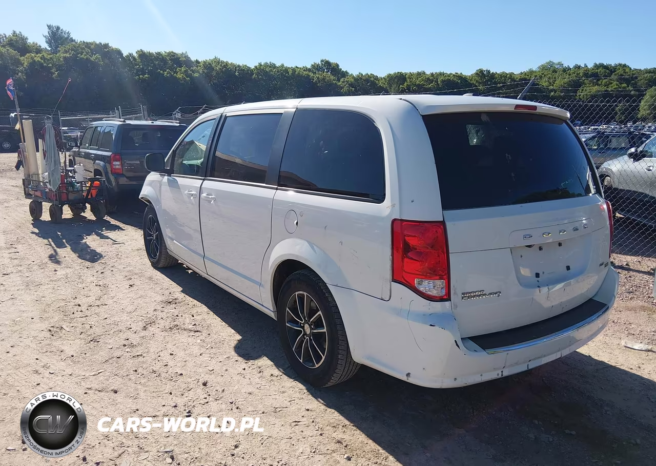 2019 Dodge Grand Caravan Gt VIN:2C4RDGEG8KR538173 - 3