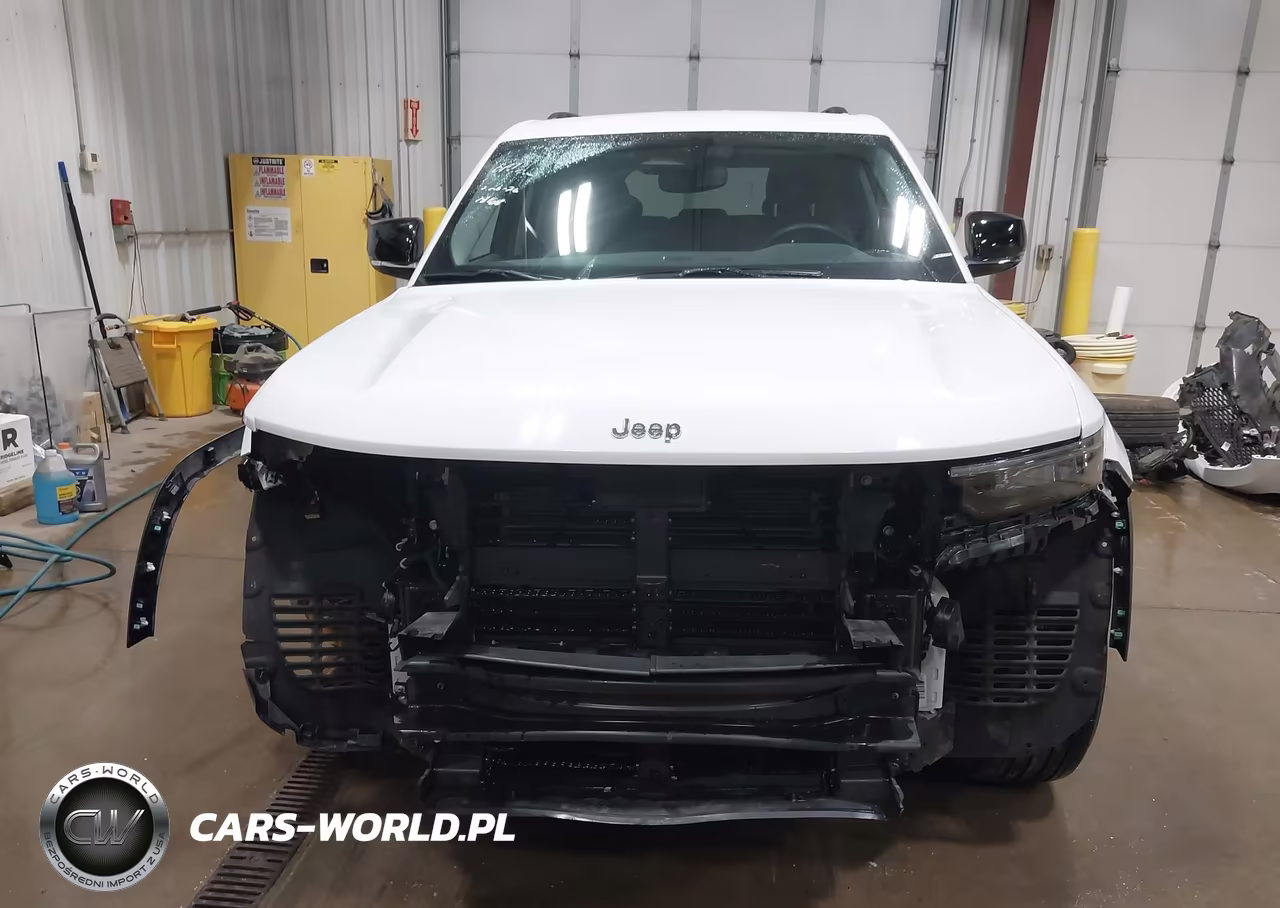 2022 Jeep Grand Cherokee Limited 4X4 VIN:1C4RJHBG1N8539815 - 13