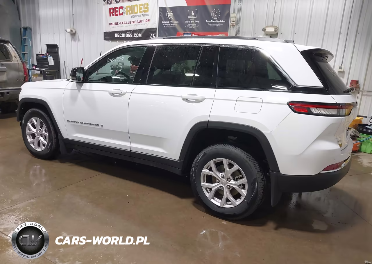 2022 Jeep Grand Cherokee Limited 4X4 VIN:1C4RJHBG1N8539815 - 3