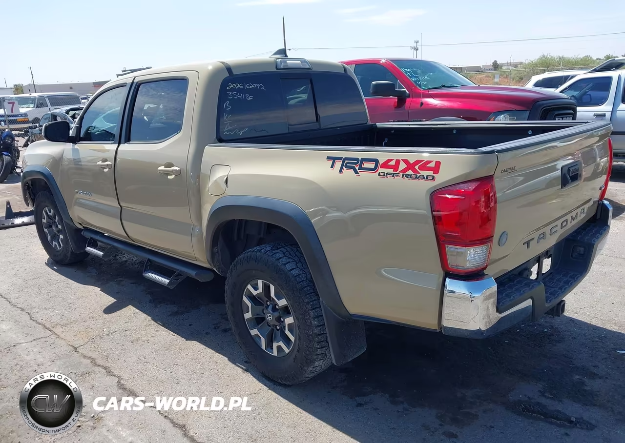 2017 Toyota Tacoma Trd Off Road VIN:5TFCZ5AN4HX112538 - 3