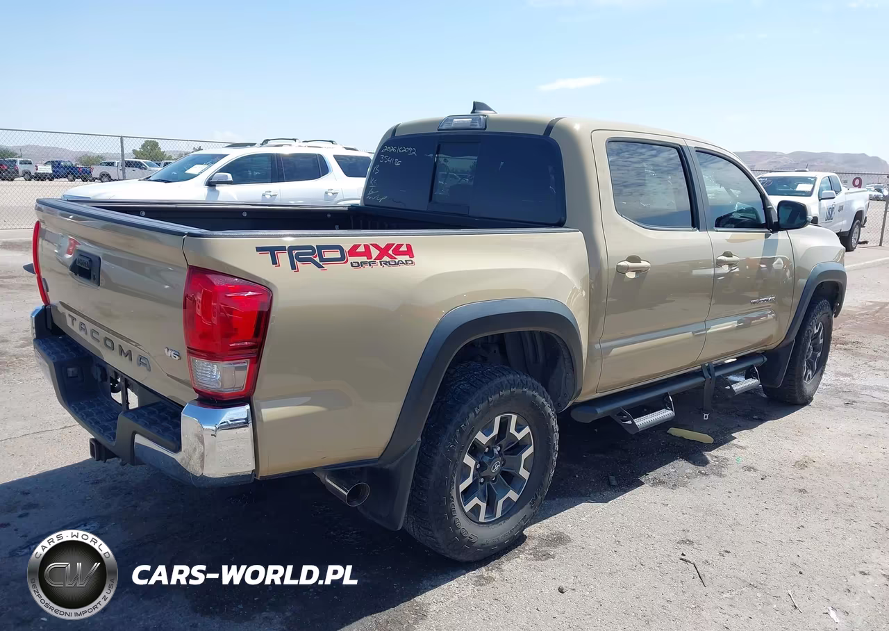2017 Toyota Tacoma Trd Off Road VIN:5TFCZ5AN4HX112538 - 4