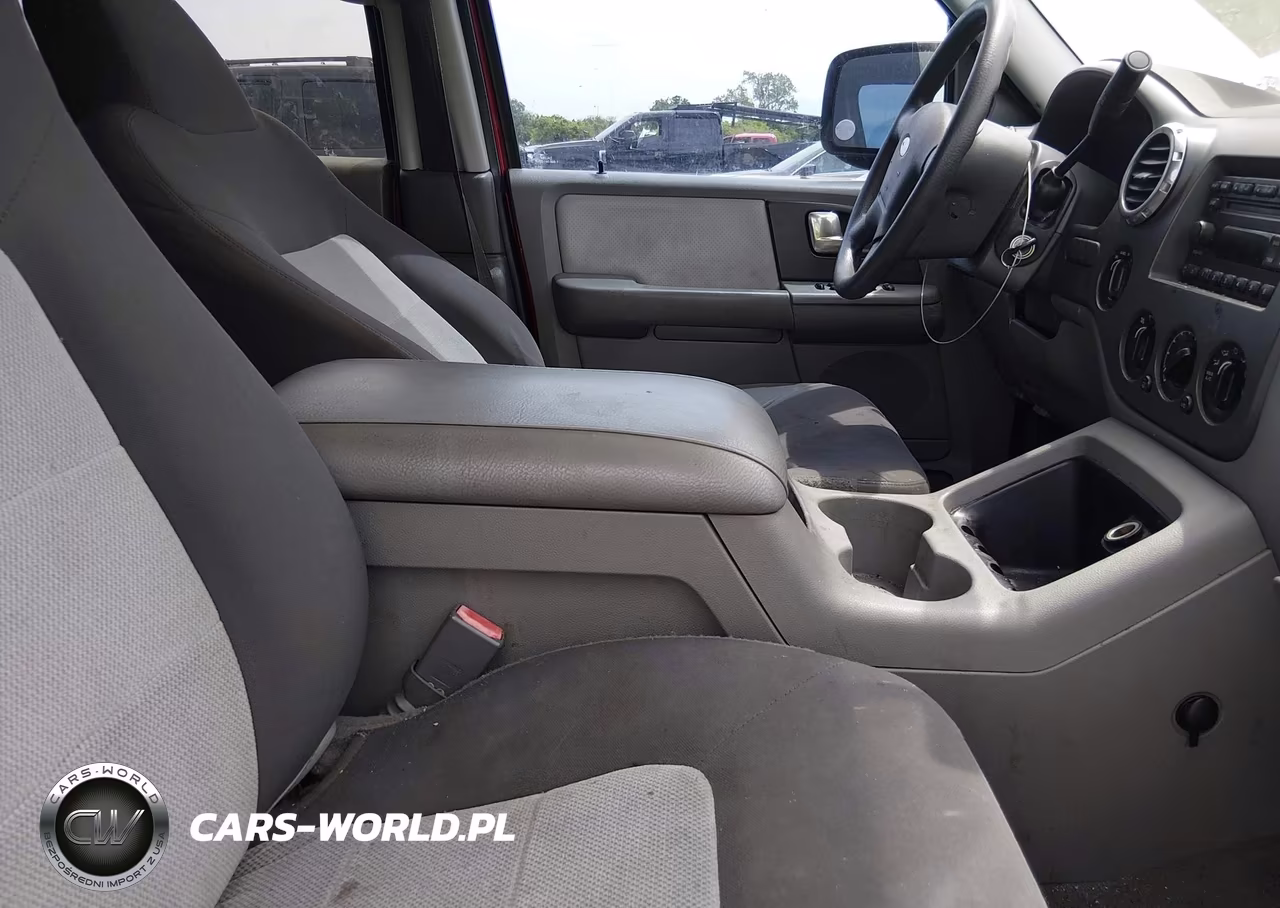 2004 Ford Expedition Nbx-Xlt VIN:1FMPU16L94LA75743 - 5