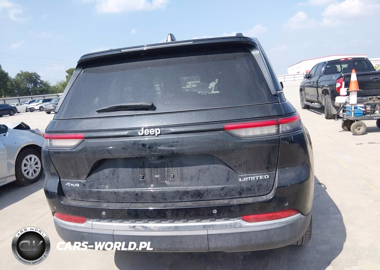 2022 Jeep Grand Cherokee Limited 4X4 VIN:1C4RJHBG9N8534474 - 16