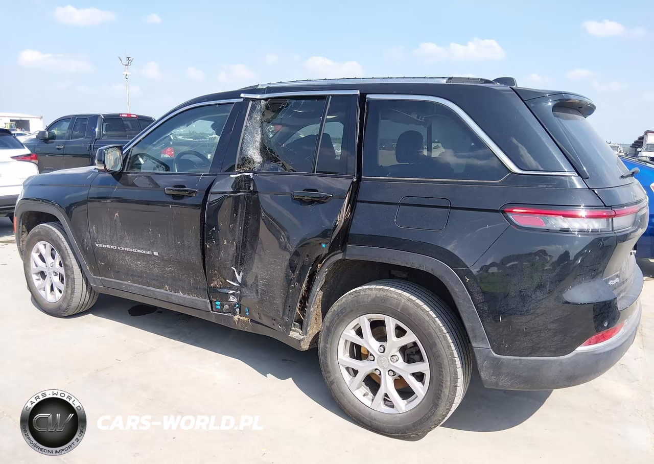 2022 Jeep Grand Cherokee Limited 4X4 VIN:1C4RJHBG9N8534474 - 17