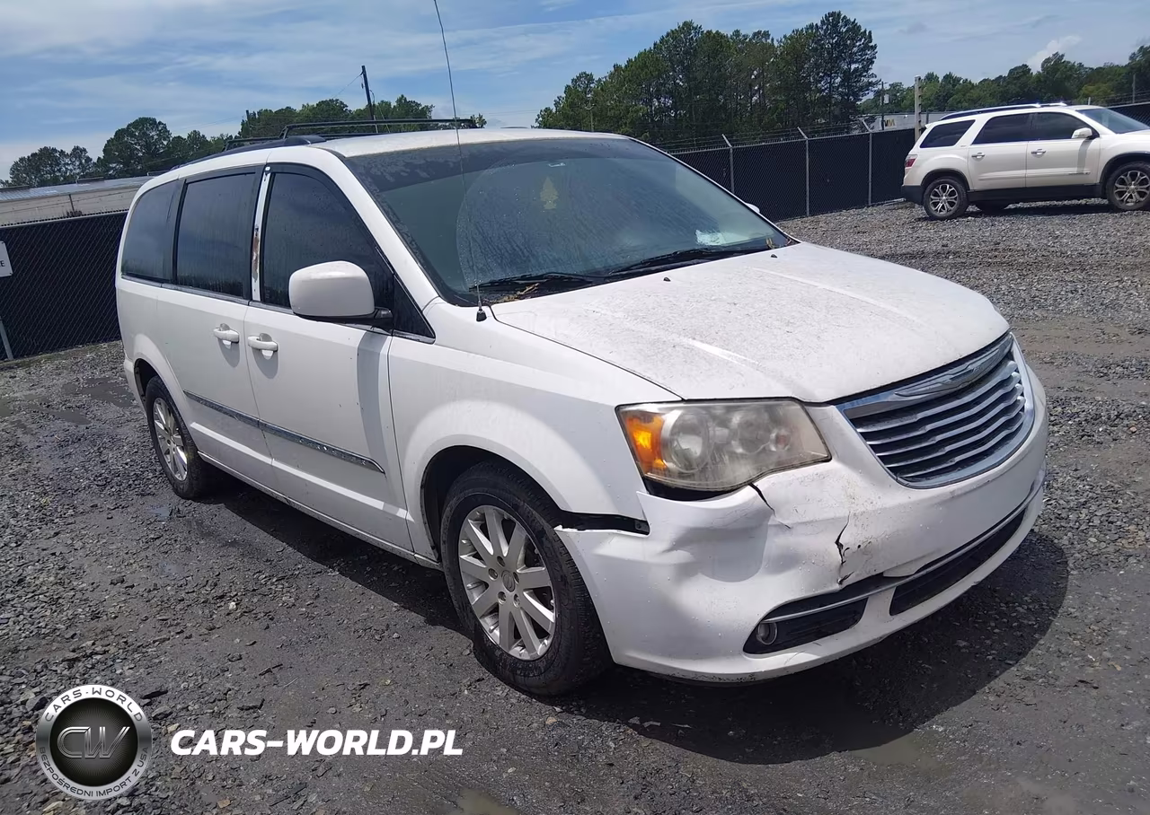 2014 Chrysler Town & Country Touring – zdjęcie 1 z 13
